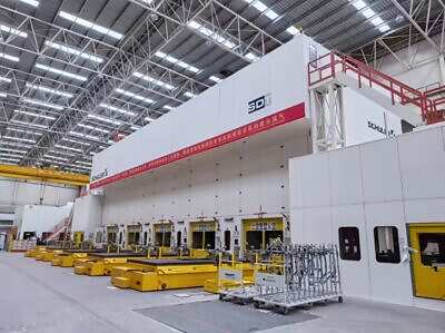 Ligne d'estampage Schuler G1 5P/7300 - 7300 tonne (Photo 4)