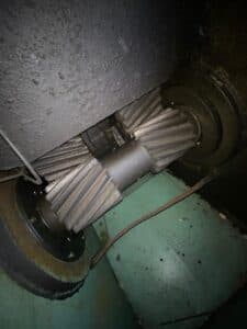Presse à genouillère Barnaul KB8340 - 1000 tonne (Photo 13)