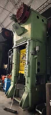 Presse d'ébavurage TMP Voronezh K2535 - 315 tonne (Photo 1)