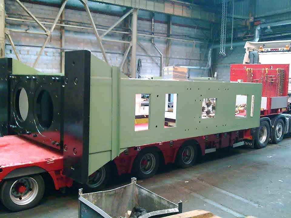 Presse d'ébavurage Wilkins & Mitchell T48-S4-12 - 1000 tonne