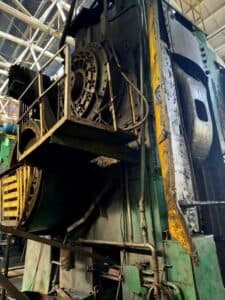 Presse de forgeage à chaud NKMZ Kramatorsk K8546 / PKKSH 4000 - 4000 tonne (Photo 2)