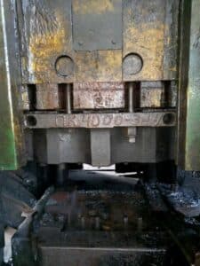 Presse de forgeage à chaud NKMZ Kramatorsk K8546 / PKKSH 4000 - 4000 tonne (Photo 5)