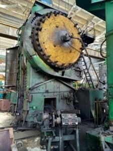 Presse de forgeage à chaud NKMZ Kramatorsk K8546 / PKKSH 4000 - 4000 tonne (Photo 8)