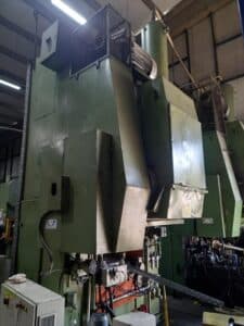 Presse à genouillère Barnaul K8342 - 1600 tonne (Photo 3)