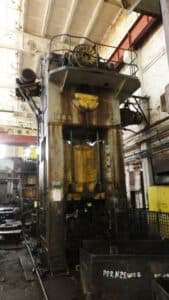 Presse d'ébavurage TMP Voronezh K9540 - 1000 tonne ID: 75140