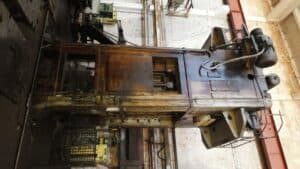 Presse d'ébavurage TMP Voronezh K9540 - 1000 tonne (Photo 2)