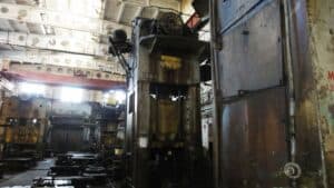 Presse d'ébavurage TMP Voronezh K9540 - 1000 tonne (Photo 9)
