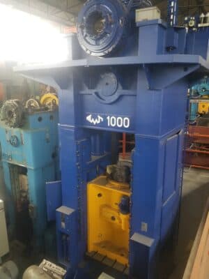 Presse d'ébavurage TMP Voronezh KA9540 - 1000 tonne (Photo 4)