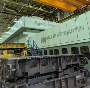 Ligne d'estampage Muller Weingarten G1 6P/7300 - 7300 tonne (Photo 4)