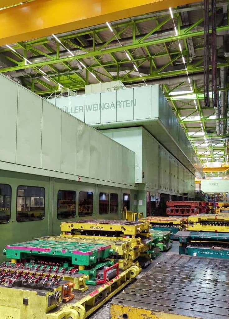 Ligne d'estampage Muller Weingarten G1 6P/7300 - 7300 tonne