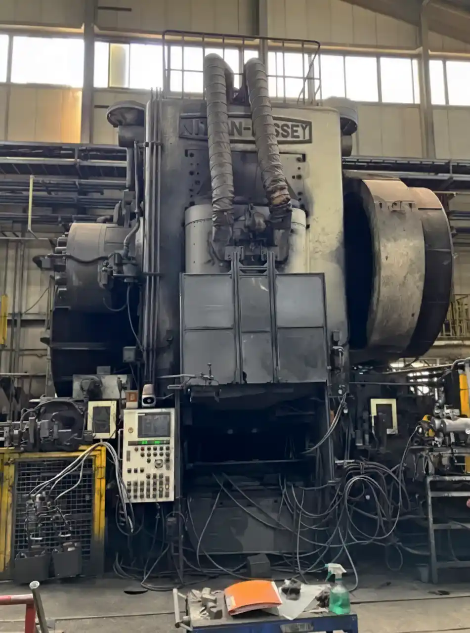 Presse de forgeage à chaud Nittan Massey MHFP-2800 - 2800 tonne