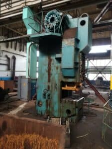 Presse mécanique TMP Voronezh K0134 - 250 tonne (Photo 5)