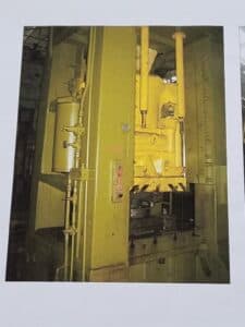 Presse d'ébavurage TMP Voronezh K9538 - 630 tonne (Photo 1)