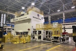Presse d'estampage Komatsu E4T1700 - 1700 tonne (Photo 1)