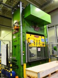 Presse mécanique Wilkins & Mitchell E84-4-12 - 250 tonne (Photo 2)