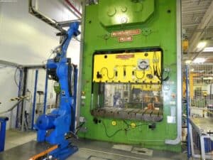Presse mécanique Wilkins & Mitchell E84-4-12 - 250 tonne ID: 75868