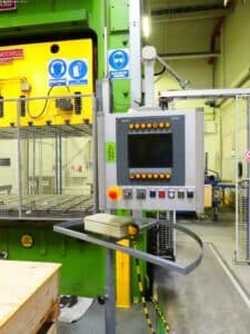 Presse mécanique Wilkins & Mitchell E84-4-12 - 250 tonne (Photo 6)