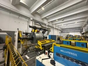 Presse d'estampage Mossini PDM-4B-LD-2000 - 2000 tonne (Photo 12)