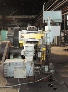 Machine de forgeage automatique Hatebur AMP30 - 230 tonne (Photo 3)