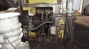 Machine de forgeage automatique Hatebur AMP30 - 230 tonne (Photo 5)