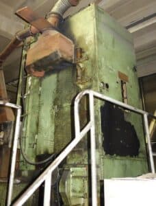 Presse à genouillère Komatsu MKR 300 - 300 tonne (Photo 4)
