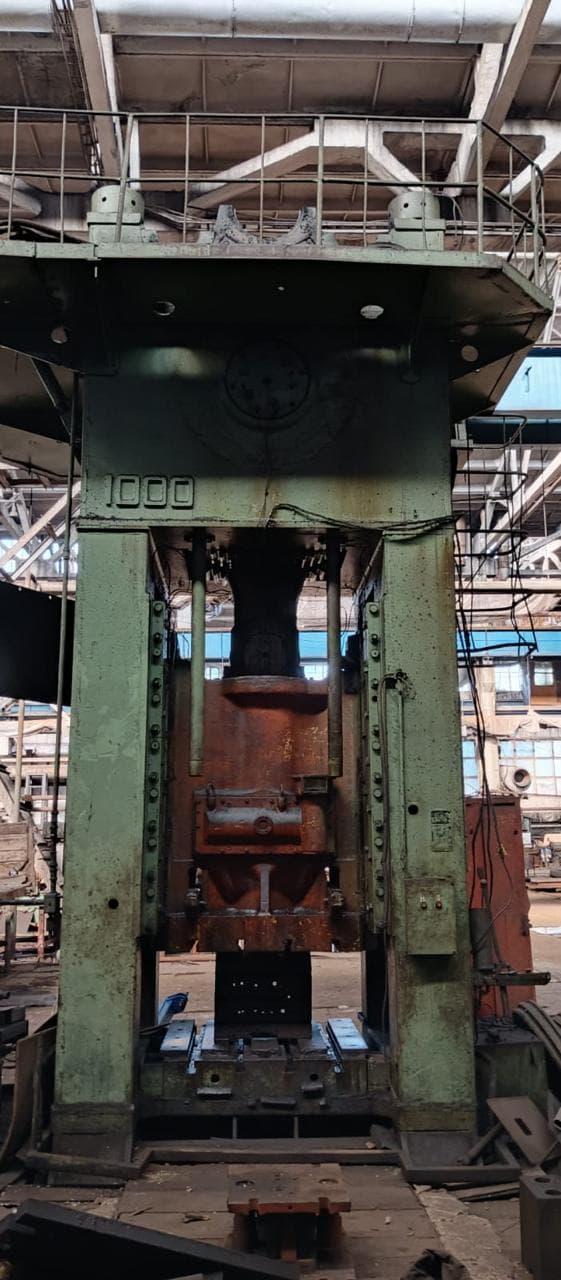 Presse d'ébavurage TMP Voronezh K9540 - 1000 tonne