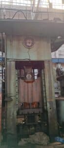 Presse d'ébavurage TMP Voronezh K9540 - 1000 tonne (Photo 2)