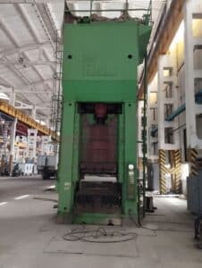 Presse d'ébavurage Erfurt PKZe 1250 - 1250 tonne ID: 76348