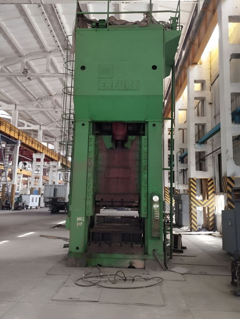 Presse d'ébavurage Erfurt PKZe 1250 - 1250 tonne