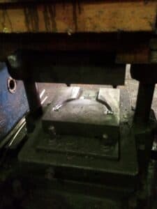 Presse à vis Chimkent F1736 - 400 tonne (Photo 3)