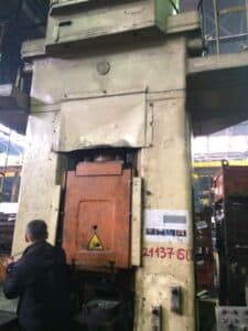 Presse à vis Chimkent F1736 - 400 tonne (Photo 9)