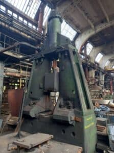 Marteau de forge TMP Voronezh M2143 - 2 tonne (Photo 1)