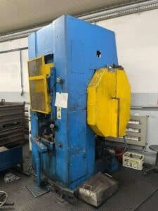 Presse à genouillère Barnaul K8336 - 400 tonne (Photo 1)
