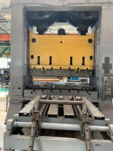 Presse d'estampage TMP Voronezh K3539 - 800 tonne (Photo 5)