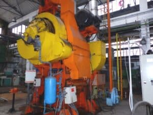 Presse de forgeage à chaud Ajax 10C - 1000 tonne (Photo 8)
