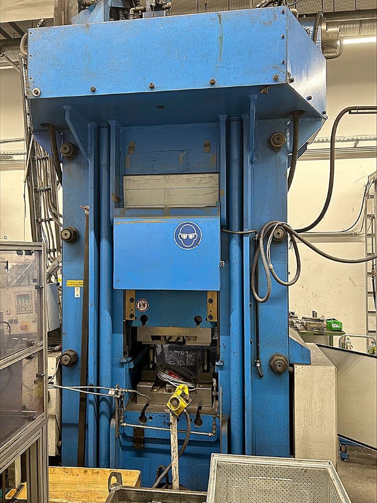 Presse à vis Gustav Wolff SSP290 - 750 tonne