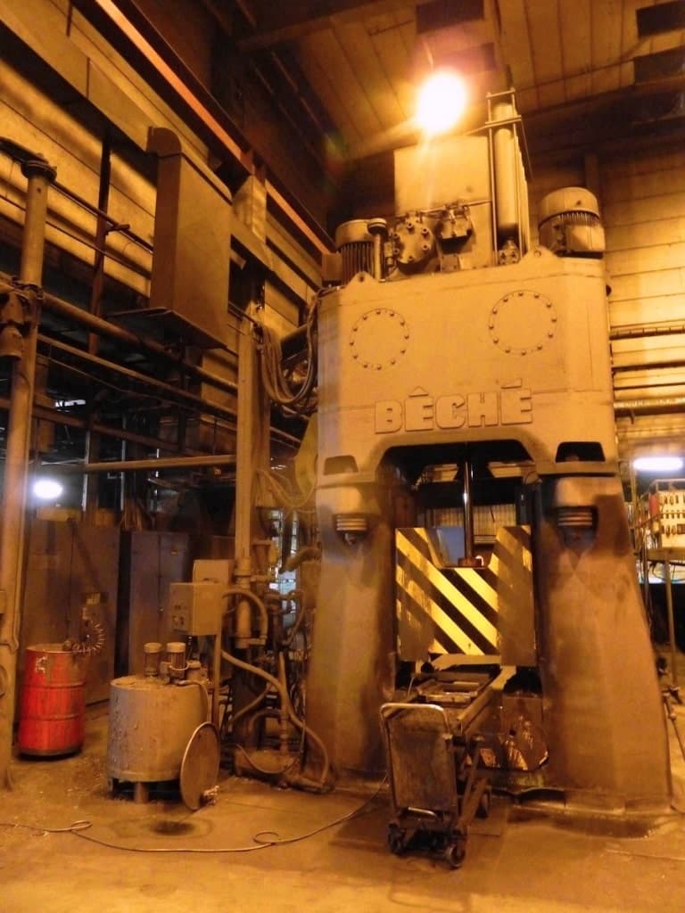 Marteau de forgeage hydraulique Beche KGM 6.3 - 69 kJ