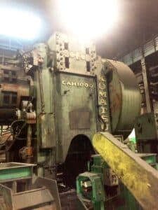 Presse de forgeage à chaud Komatsu CAH1000 - 1000 tonne (Photo 1)