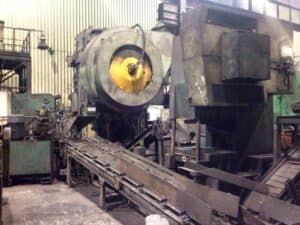 Presse de forgeage à chaud Komatsu CAH1000 - 1000 tonne (Photo 9)