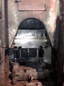 Presse de forgeage à chaud Komatsu CAH1000 - 1000 tonne (Photo 12)