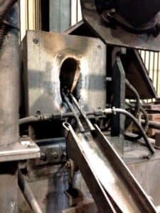 Presse de forgeage à chaud Komatsu CAH1000 - 1000 tonne (Photo 15)