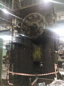 Presse de forgeage à chaud TMP Voronezh K04.038.842 - 1600 tonne (Photo 1)