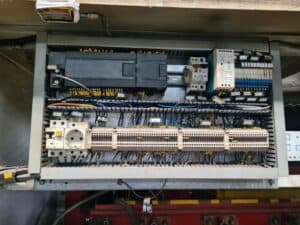 Machine de forgeage automatique Hatebur AMP30 - 230 tonne (Photo 8)
