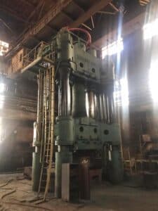 Presse de forgeage en matrice ouverte Schloemann 1200 MT - 1200 tonne (Photo 1)