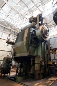 Presse à genouillère TMP Voronezh K04.127.846 - 4000 tonne (Photo 3)