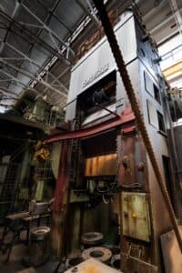 Presse à genouillère TMP Voronezh K04.127.846 - 4000 tonne ID: S90499