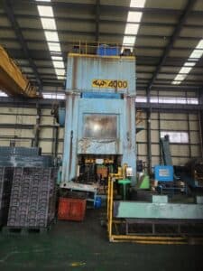 Presse à genouillère TMP Voronezh K8346 - 4000 tonne ID: 76375