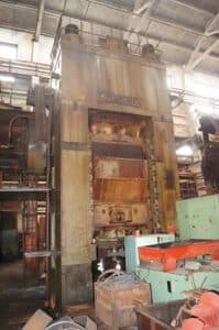 Presse à genouillère TMP Voronezh K04.127.846 - 4000 tonne ID: S90505