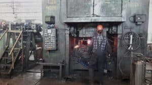 Presse de forgeage à chaud Smeral LZK 4000 A - 4000 tonne (Photo 3)
