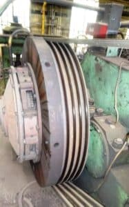 Presse d'ébavurage TMP Voronezh KA9536 - 400 tonne (Photo 1)